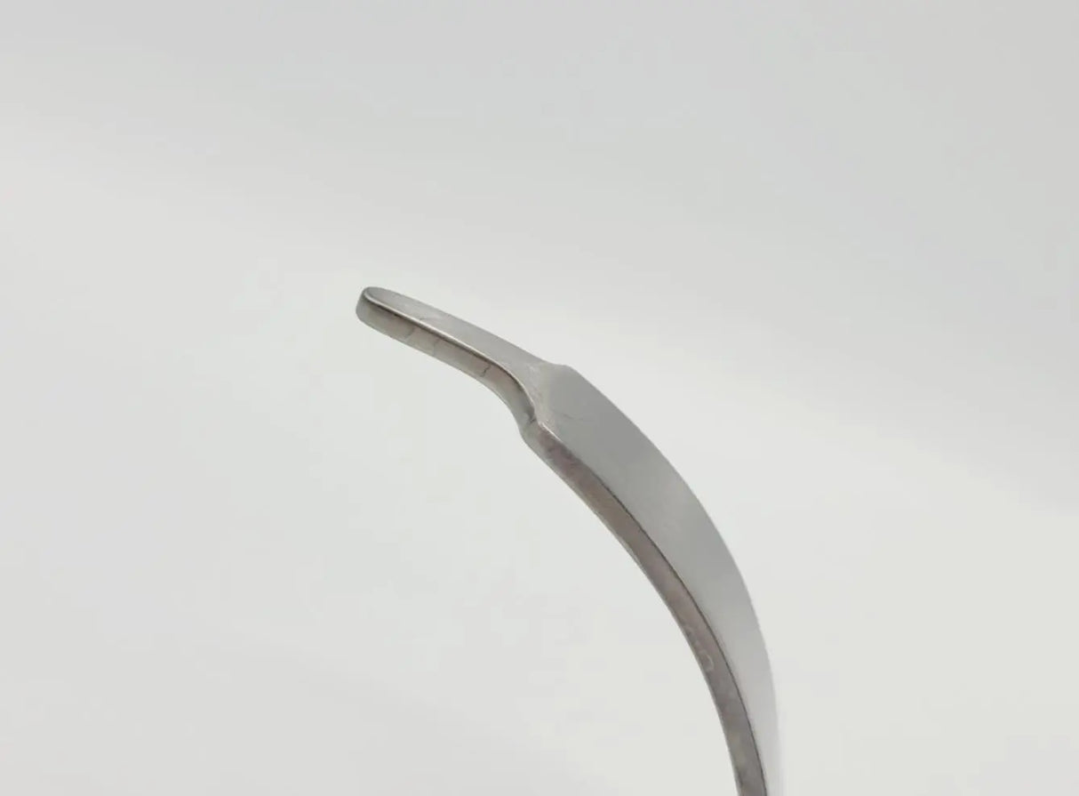 Stryker MWH111 Reverse Hohmann Retractor Arthroscopy 8-3/4" Stryker