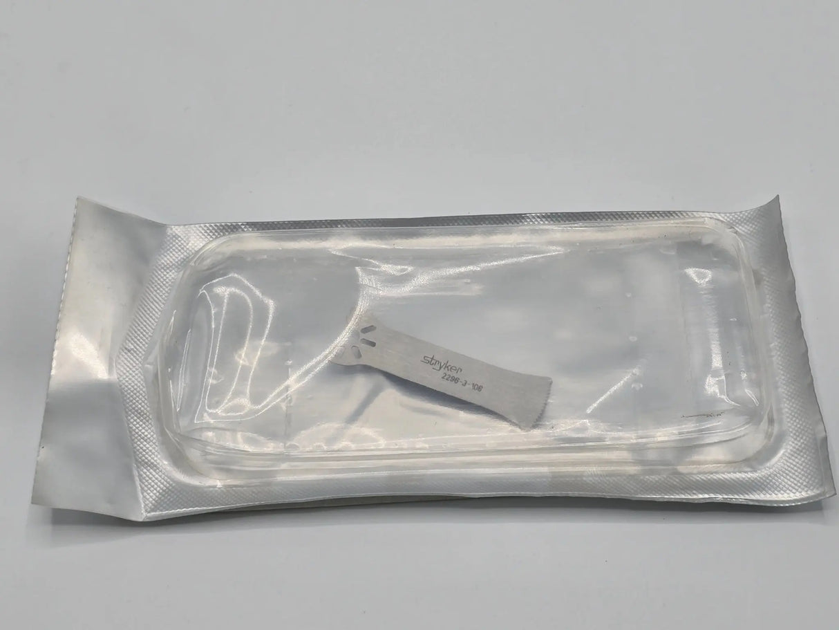 Stryker 2296-003-106 Precision Thin Blade 13.0 x 0.38 x 34.5mm Stryker