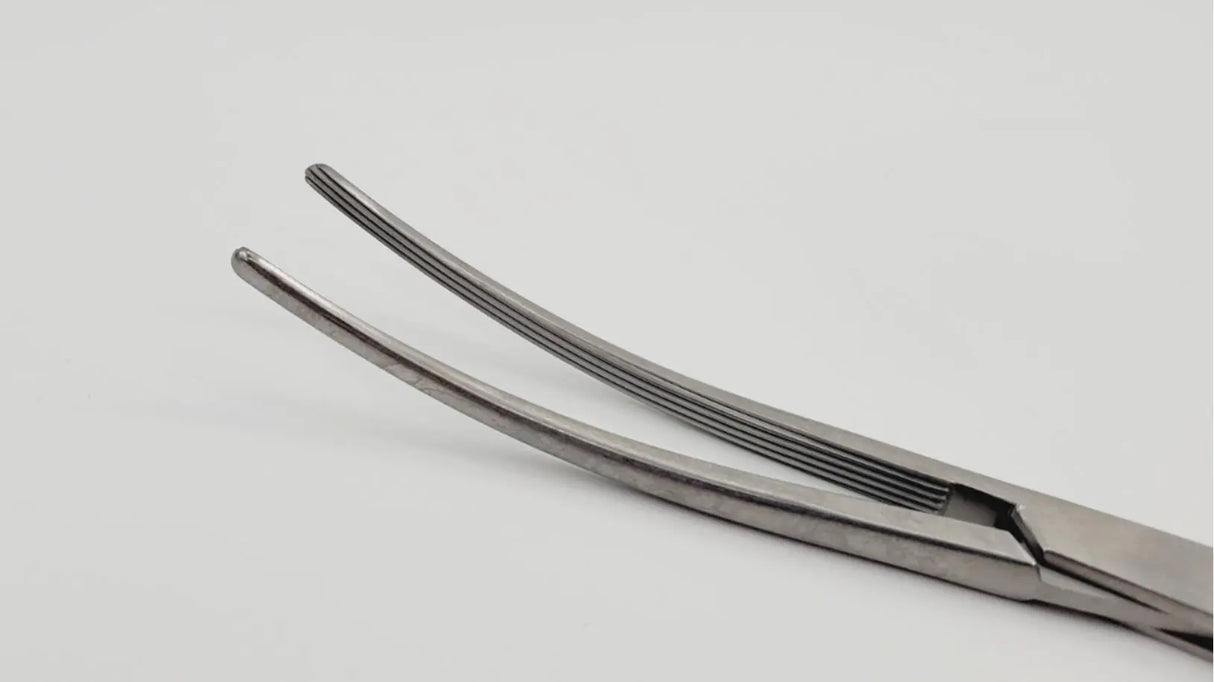 Jarit 310-214 Crafoord Coarctation Clamp Serrated 70mm Working Length 9-3/4" Jarit