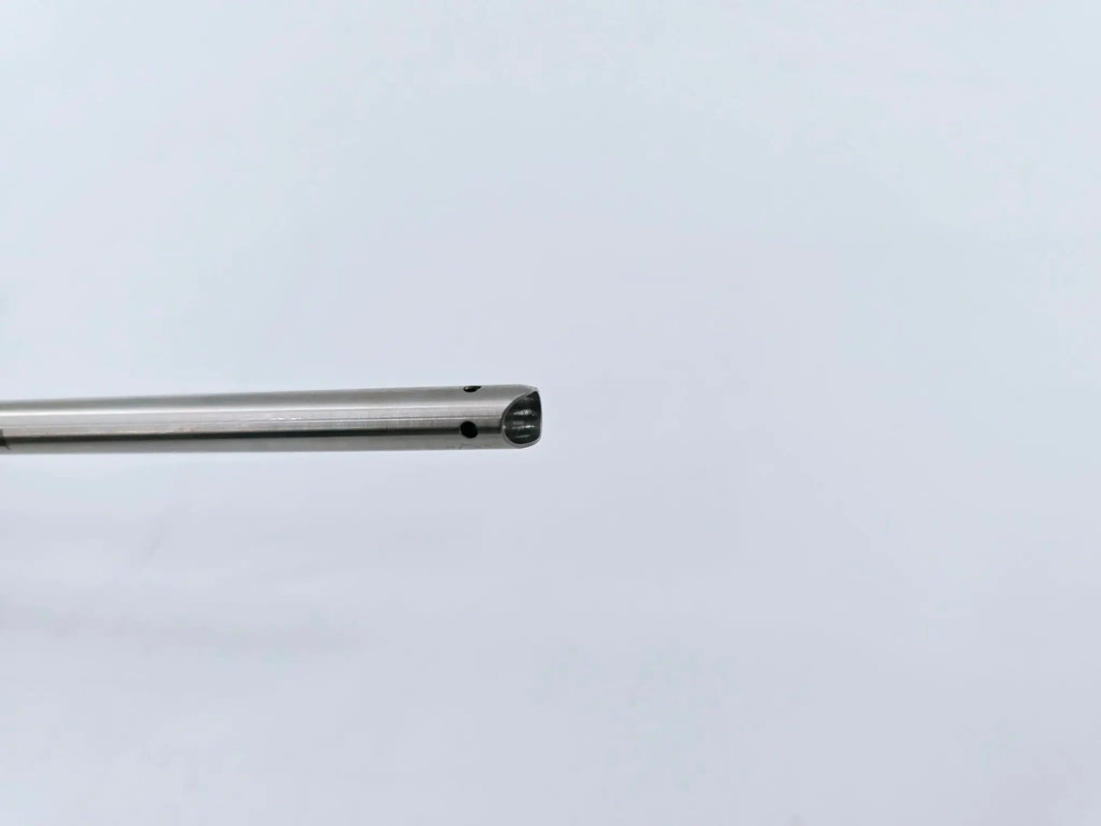 Stryker 747-031-530 5.8mm Endoscopy Cannula w/ 1 Rotating Stopcock 6-1/4" Stryker