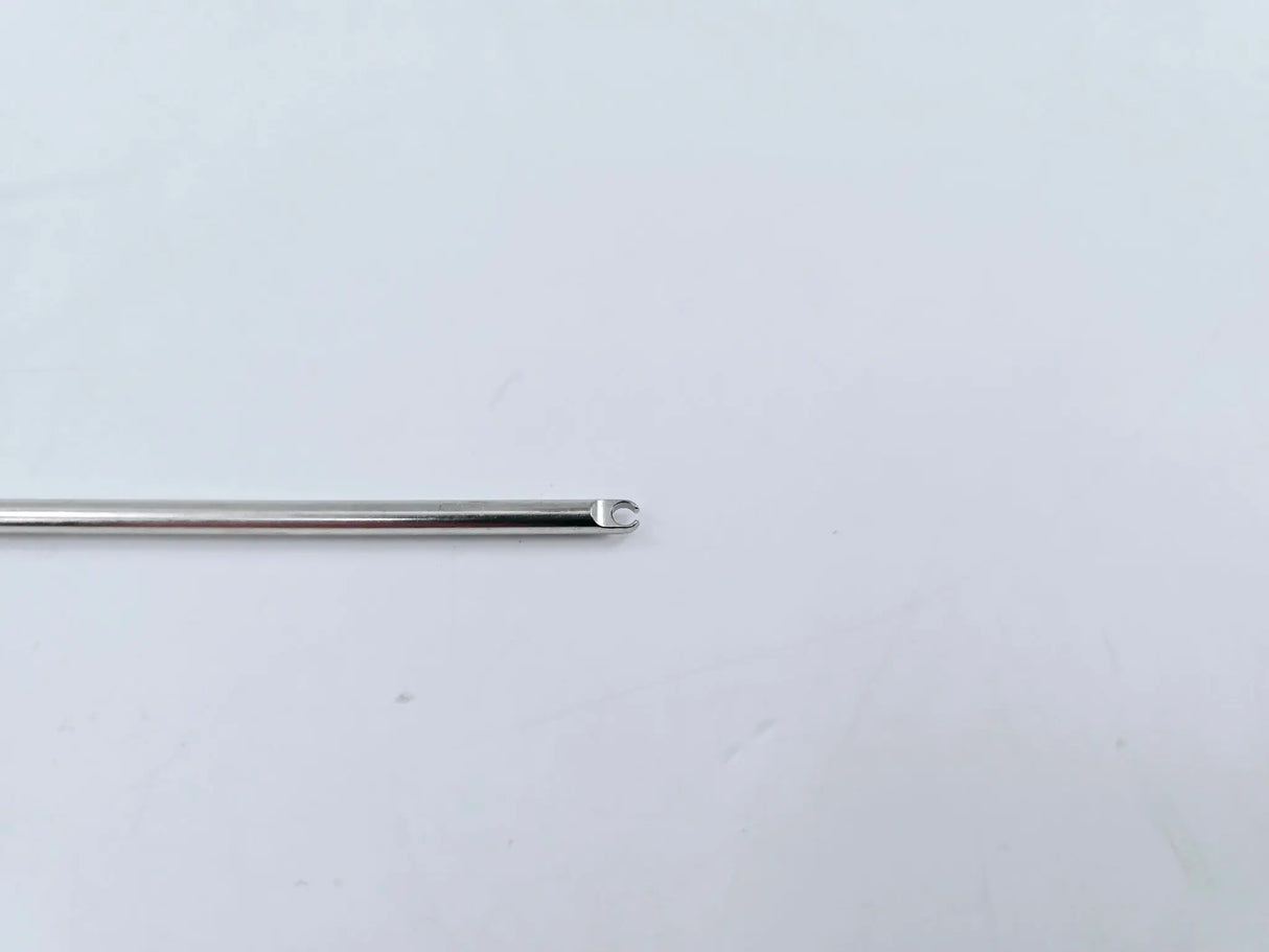 Arthrex AR-1304 Slotted Single-Hole Knot Pusher with Thumb Ring 8-1/4" Arthrex
