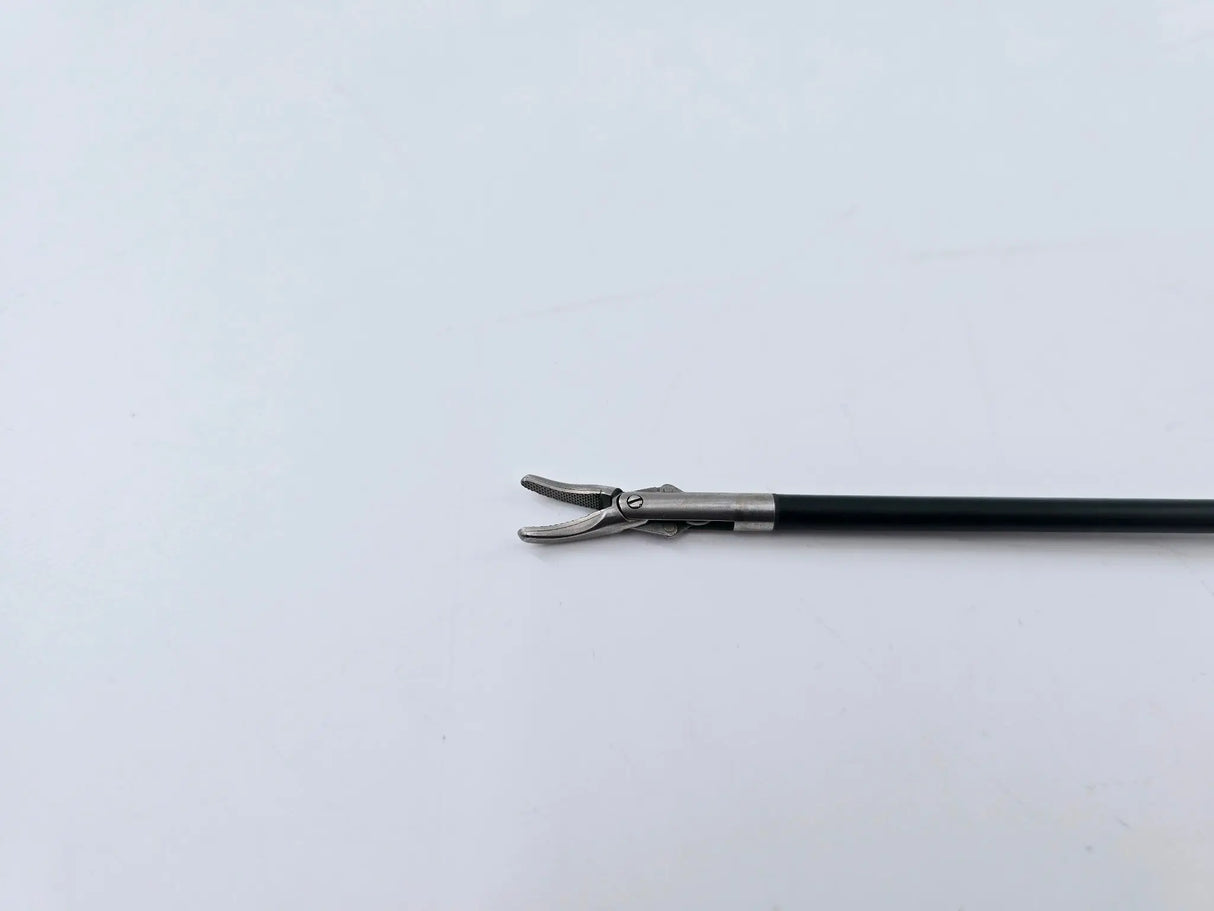 Linvatec 116742 Laparoscopic Grasper Curved Needle Holder TC Insulated 22-1/2" Linvatec