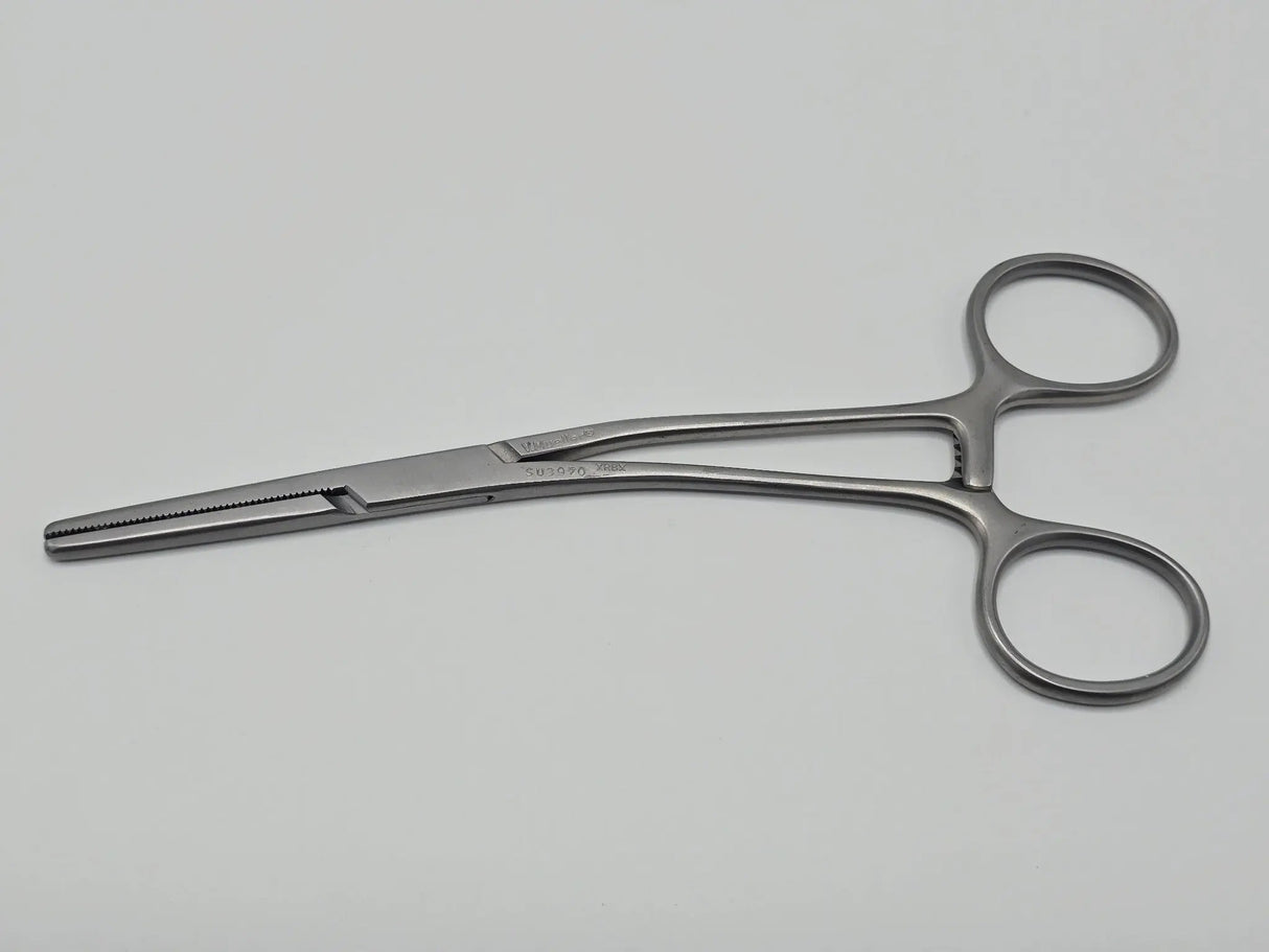 V Mueller SU3970 Mastin Muscle Clamp 6.5 in Curved Shanks Surgical V. Mueller