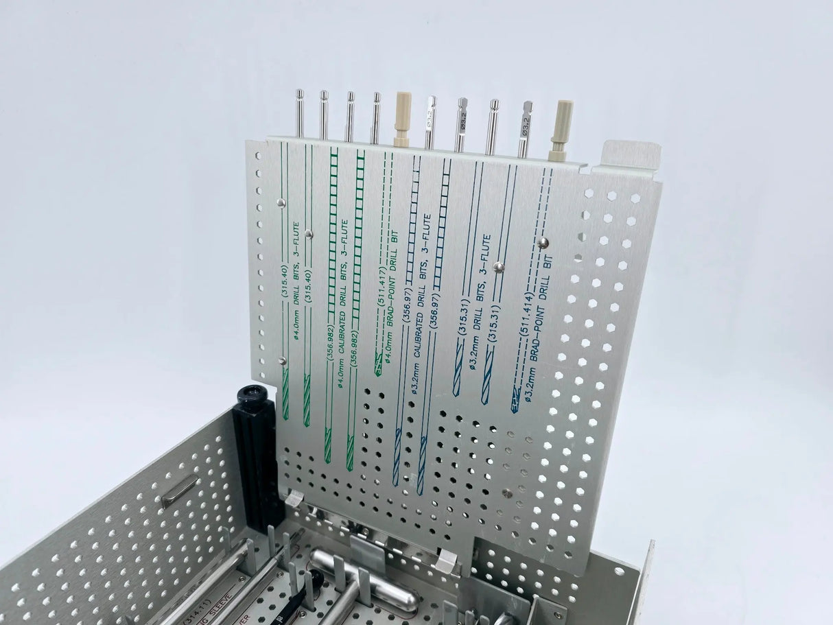 Synthes Titanium Tibial Nail Insertion and Locking Set Synthes