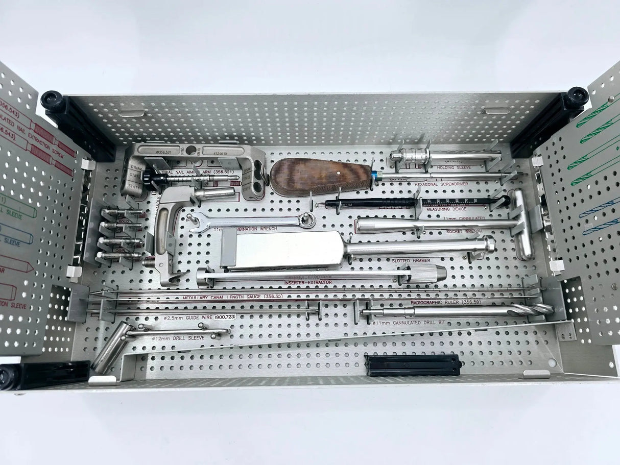 Synthes Titanium Tibial Nail Insertion and Locking Set Synthes