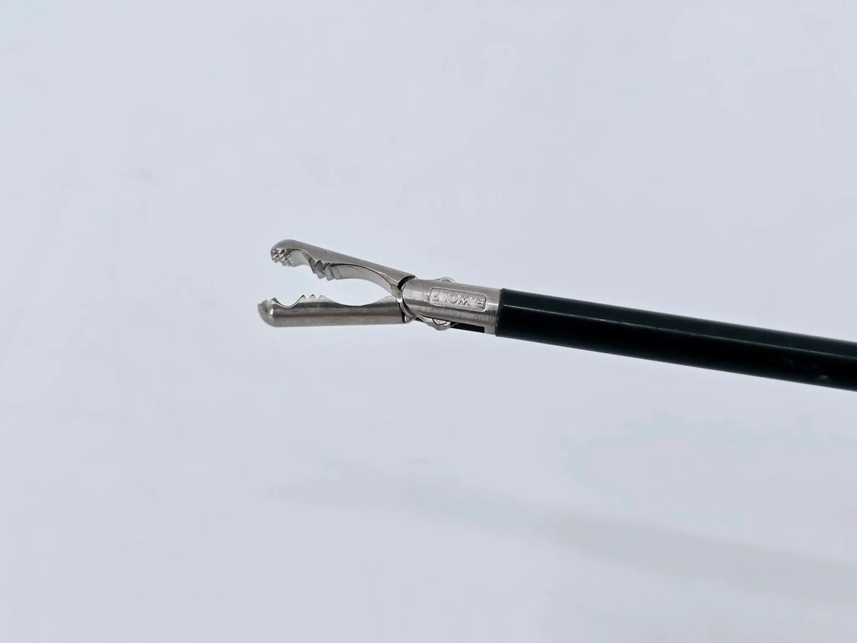 Richard Wolf 8393.911 5mm Laparoscopic Grasper & Shaft w/ 8393.0004 18-1/2" Richard Wolf