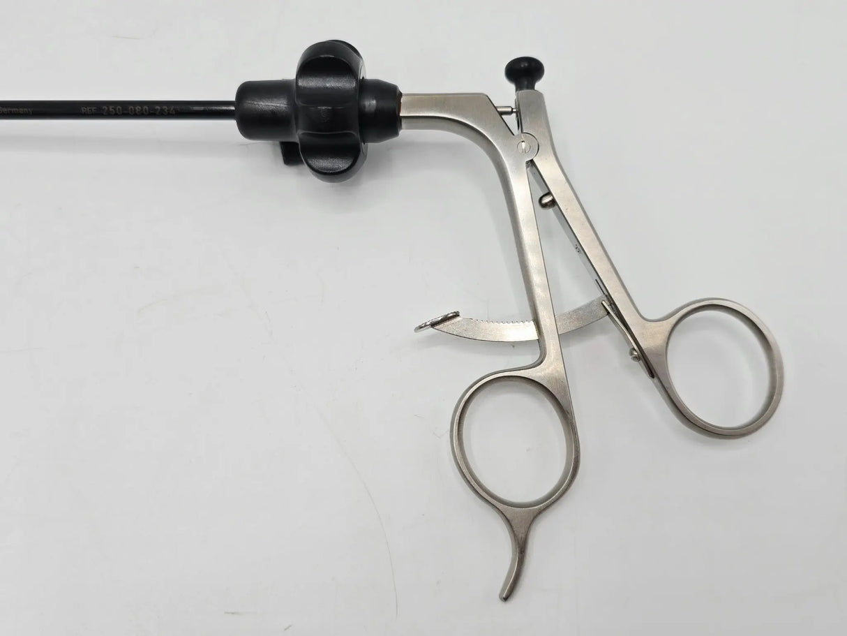 Stryker 250-080-234 Laparoscopic Grasper & 250-080-312 Fenestrated Shertl Insert Stryker