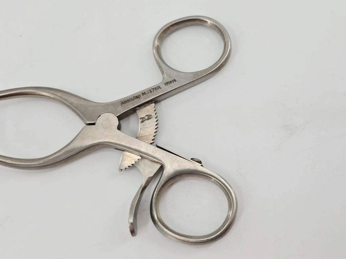 Aesculap MG176R Gelpi Vulva Vaginal Retractor 1 x 1 Sharp Prong Small 3-1/4" Primis Medical