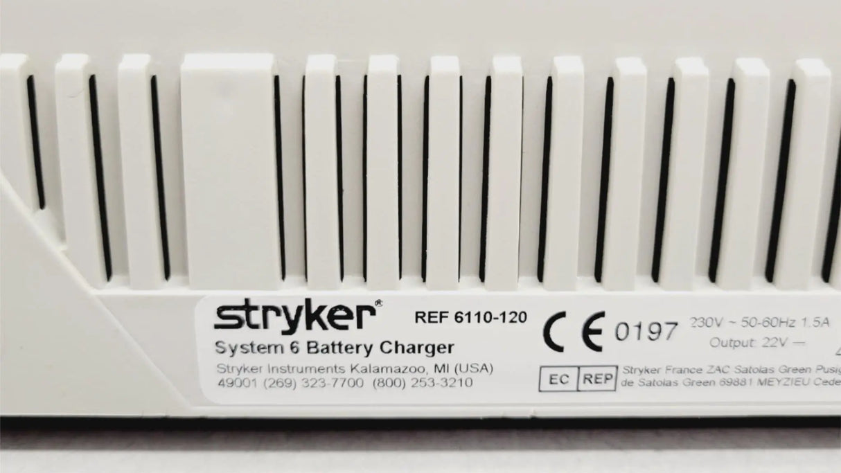 Stryker 6110-120 System 6 Battery Charger Stryker