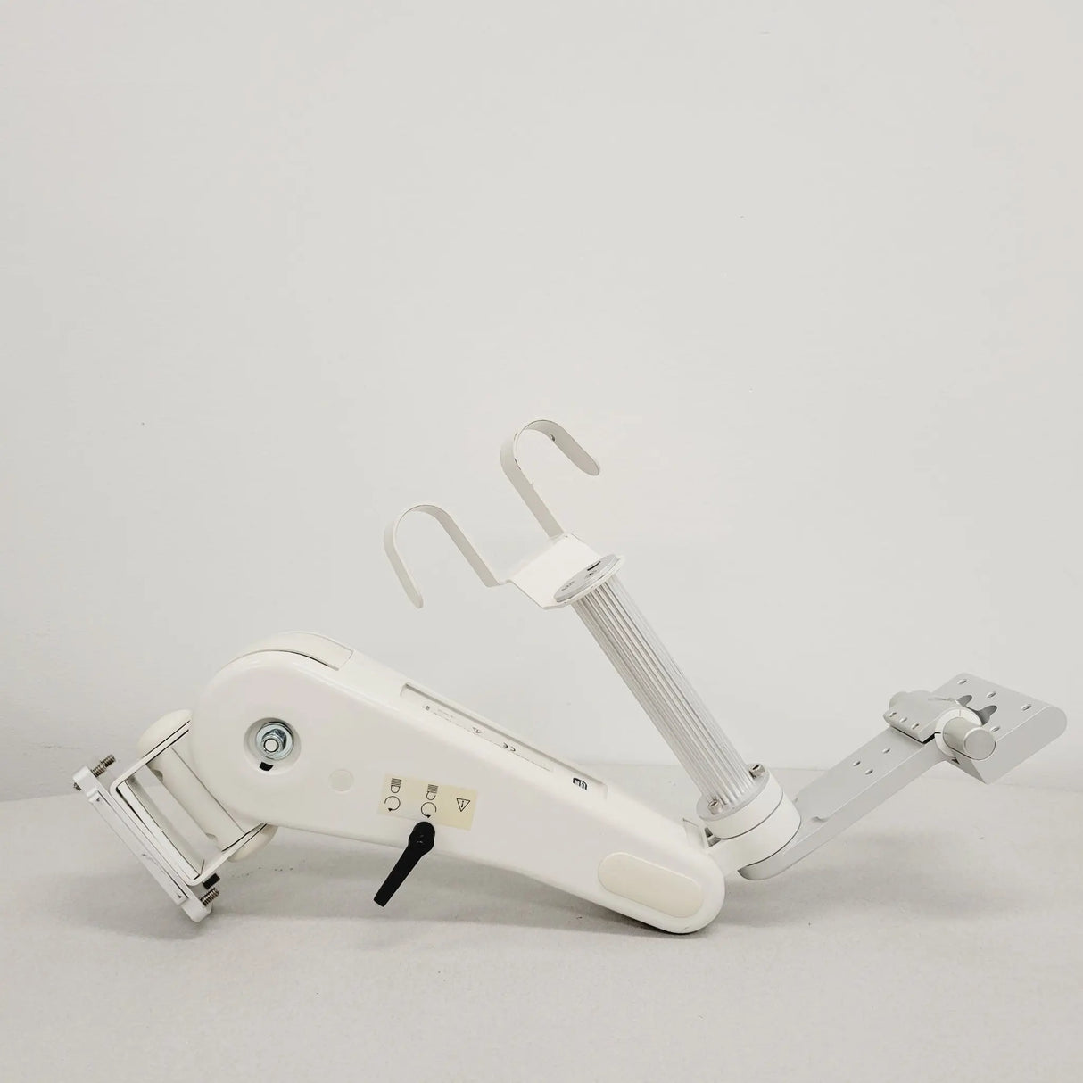 GCX WS-0001 Mounting Arm Max Load 40Lb w/ Monitor Plate & Dual Cable Hook M Series GCX