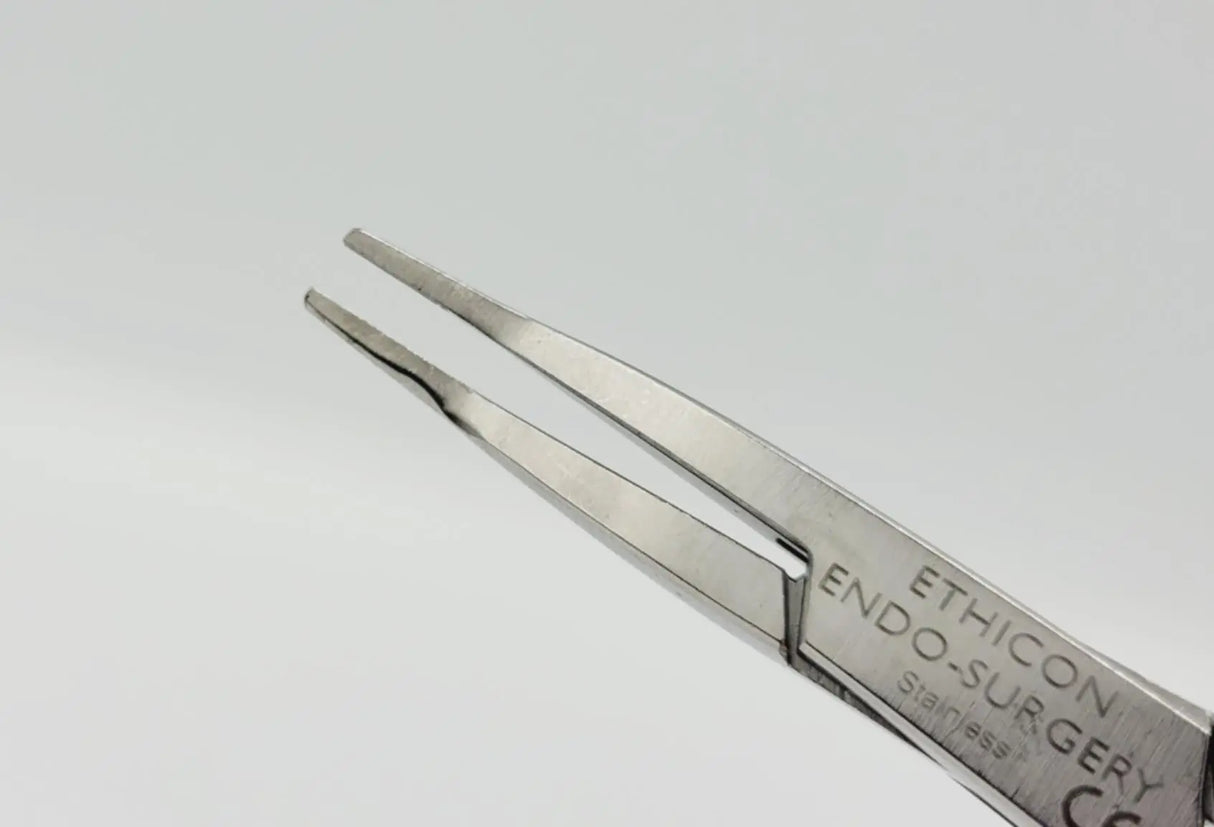 Ethicon LX207 1 Ligaclip Clip Applier 19cm Medium 7-3/8" Ethicon