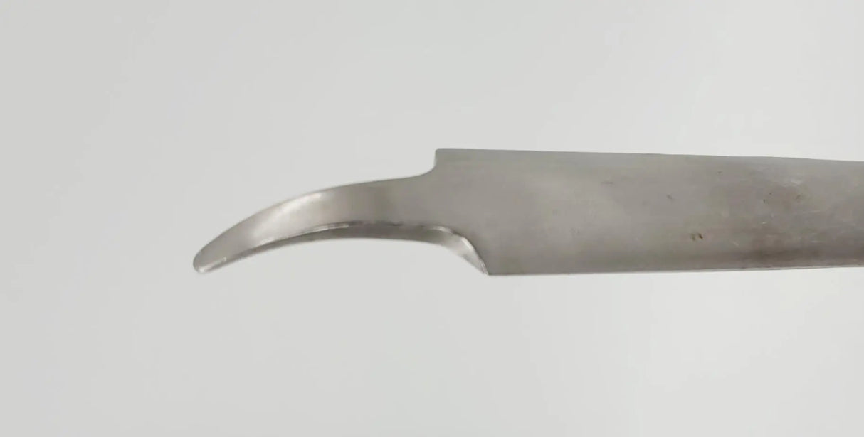 V. Mueller OS4160-012 Hohmann Retractor Blade 22mm Wide Curved 120° 16" V. Mueller