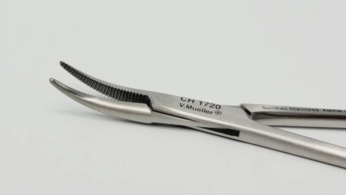 V. Mueller CH1720 Julian Thoracic Artery Forceps Slightly Curved Serrated V. Mueller