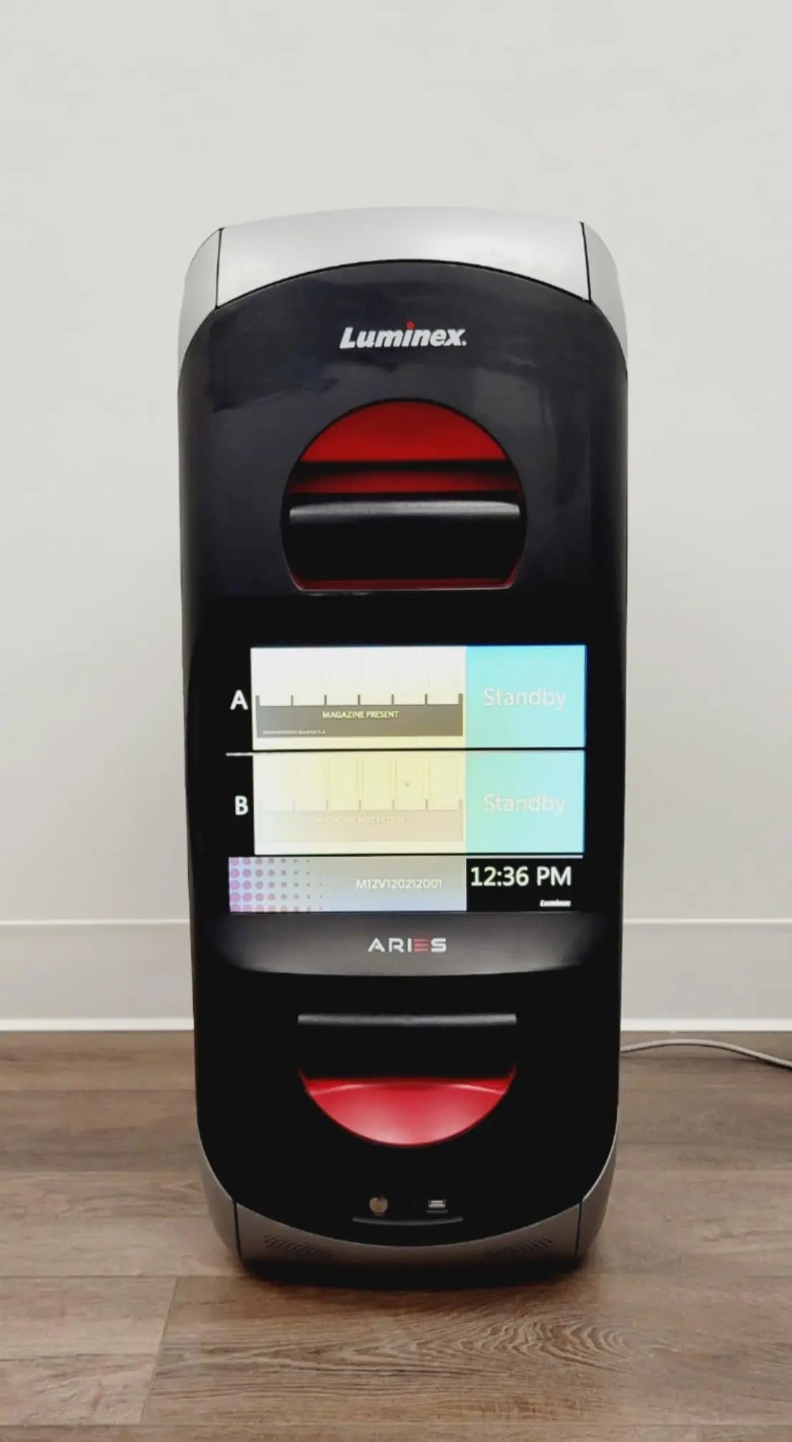 Luminex Aries M12V1 Automated Sample-To-Answer PCR Instrument System Luminex