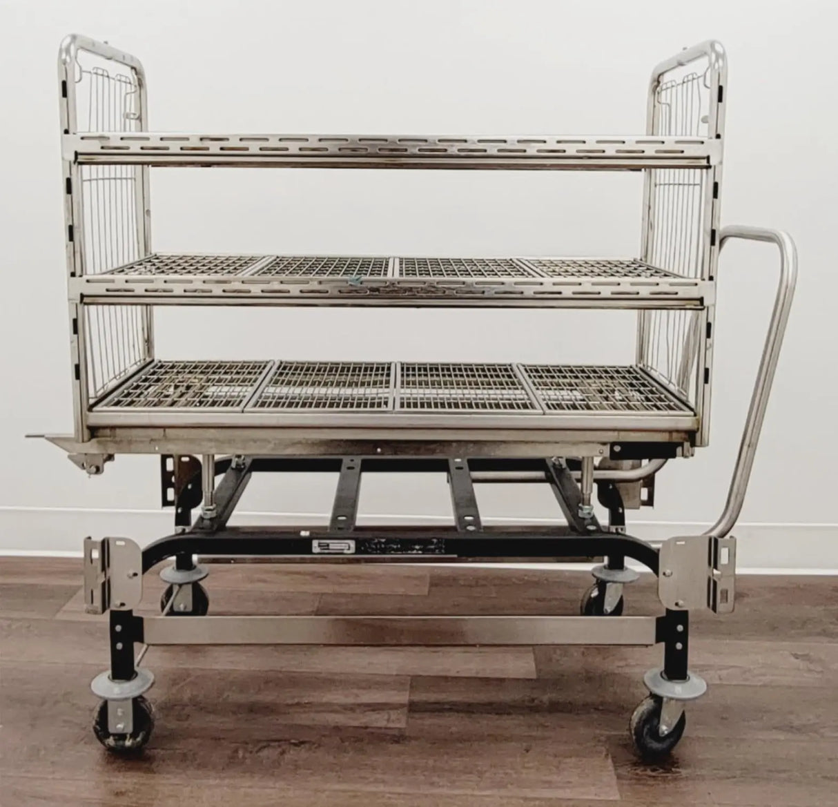Steris Amsco Atlas 141214-725 3-Tier Sterilization Loading Cart 48" x 21-3/4" Steris Amsco Atlas