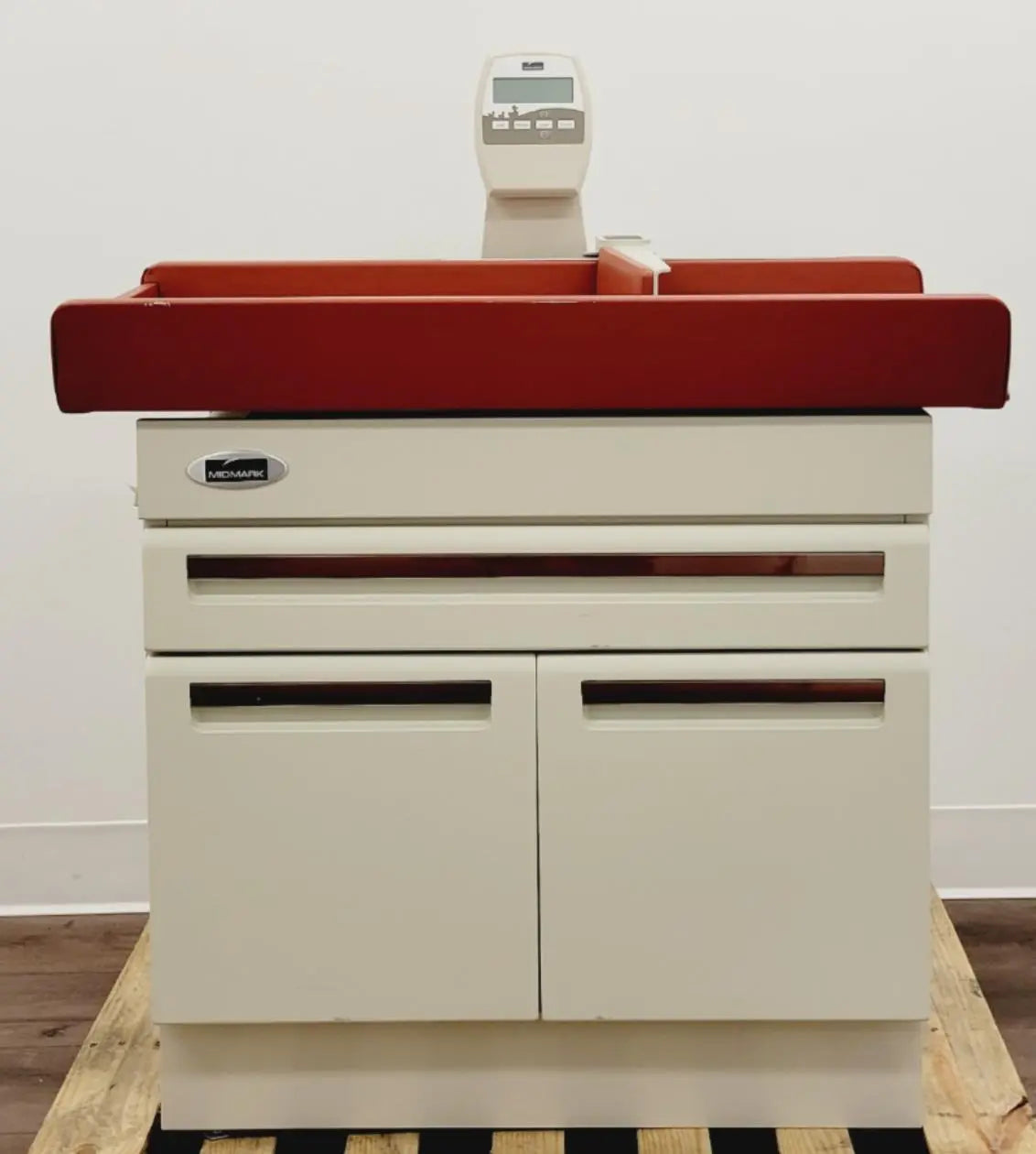 Midmark 640 Pediatric Examination Table 40 Lb. Capacity Scale Cranberry Midmark