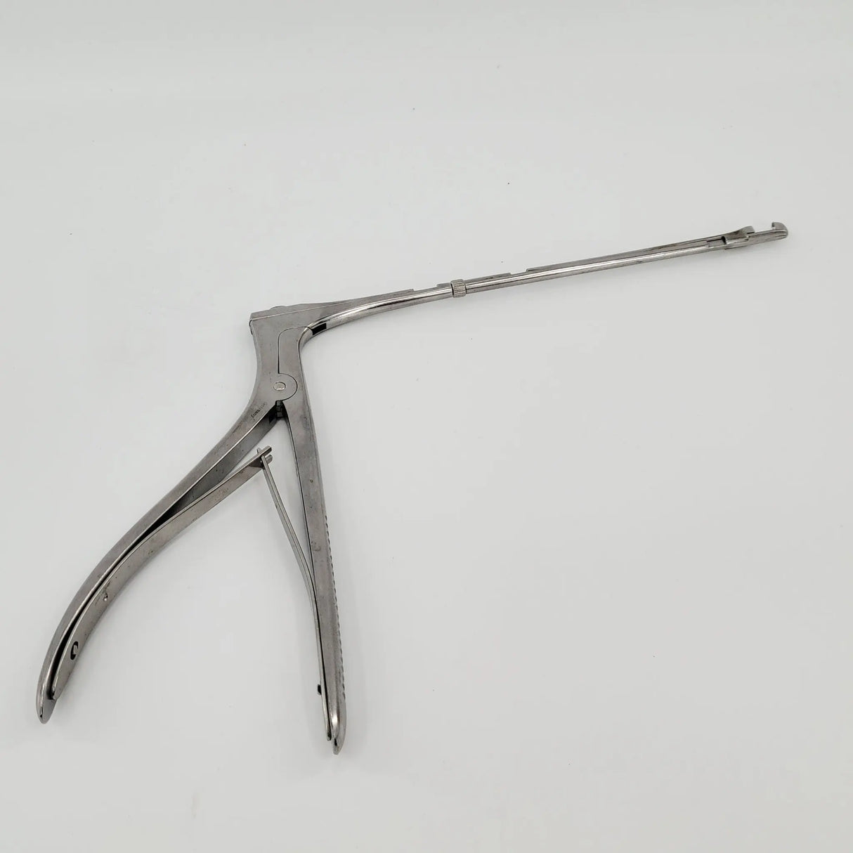 Boss Instrument 93-1801 Hajek Kofler Punch Reversible Jaw 9-1/2" Boss Instruments