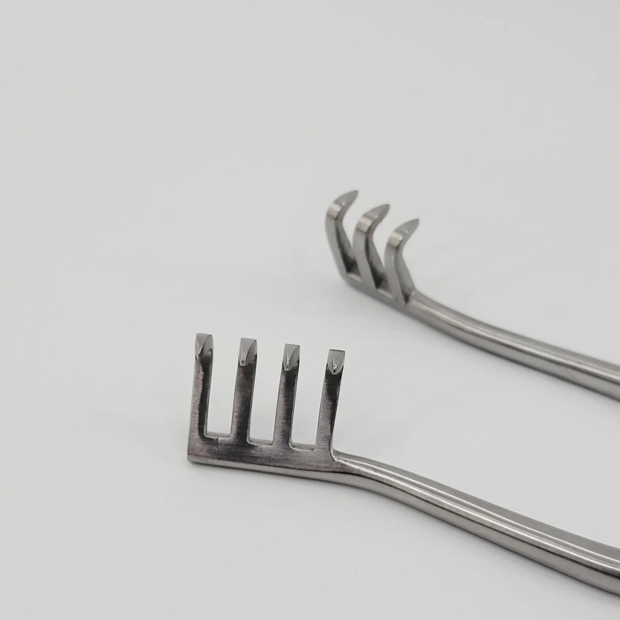 Surgpro WR514SSP Weitlaner Retractor 3 x 4 Sharp Prongs 5-3/8" Surgpro