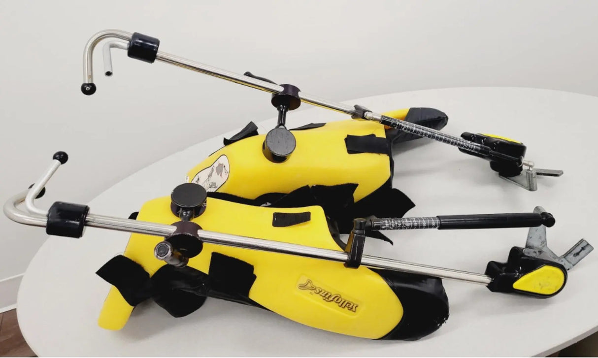 Allen Medical Yellowfin Stirrups Left & Right w/ Reusable Pads & Cart Allen Medical