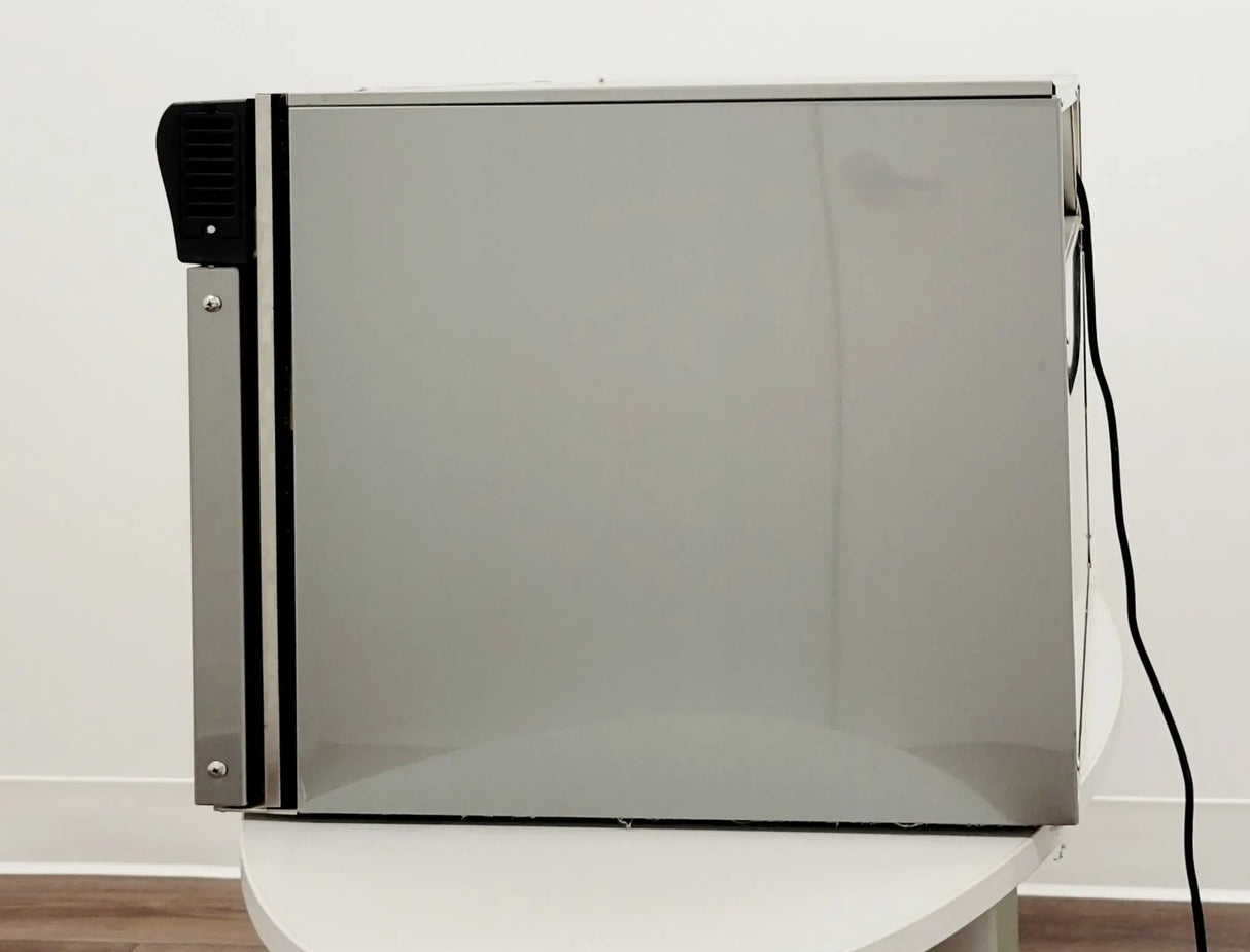 Steris Table top Warming Cabinet Version DJ06 Single Compartment Man. 2021 Steris
