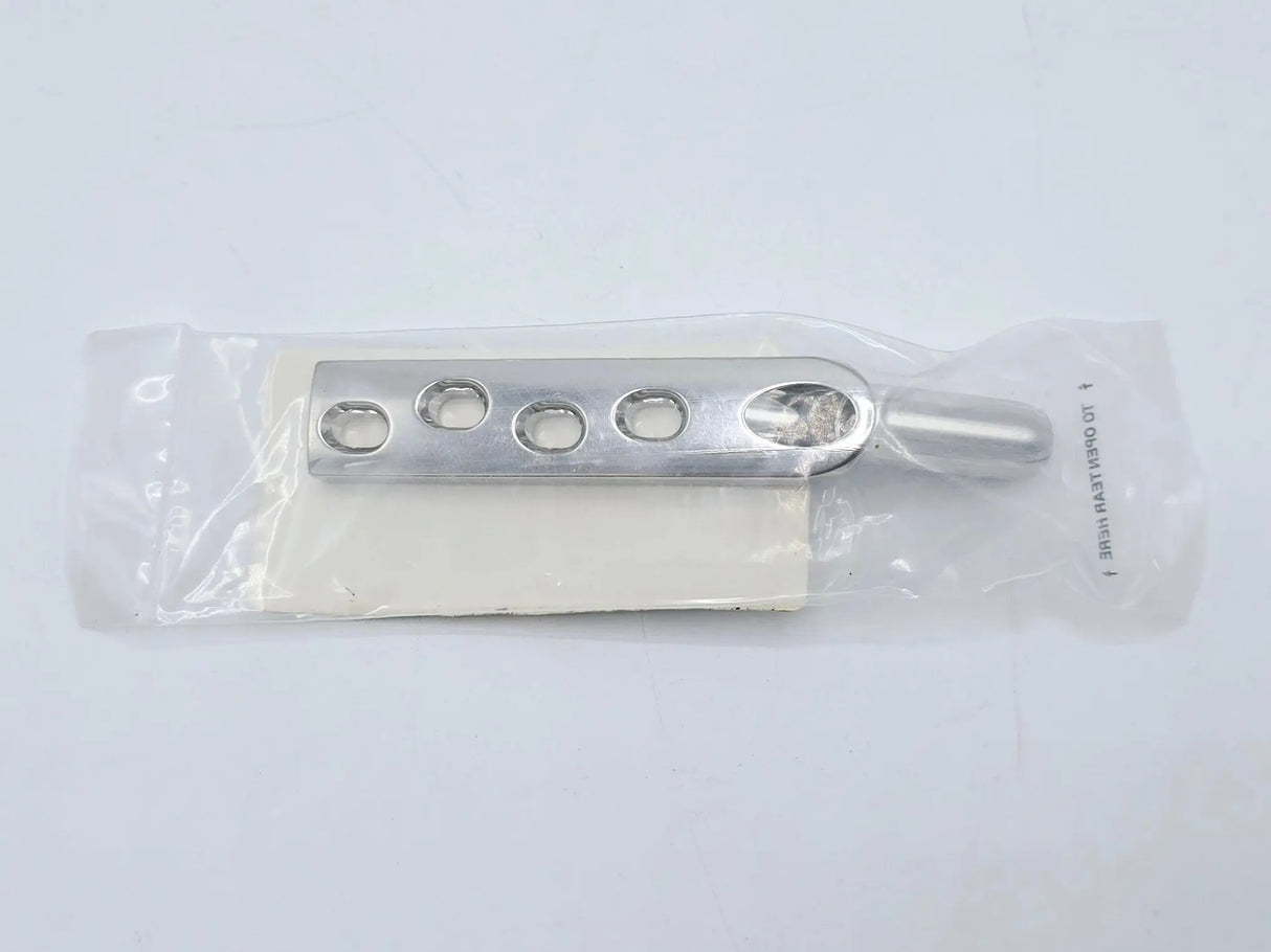 Synthes 281.34 145° DHS Plate-Standard Barrel 4 Holes/78mm Synthes