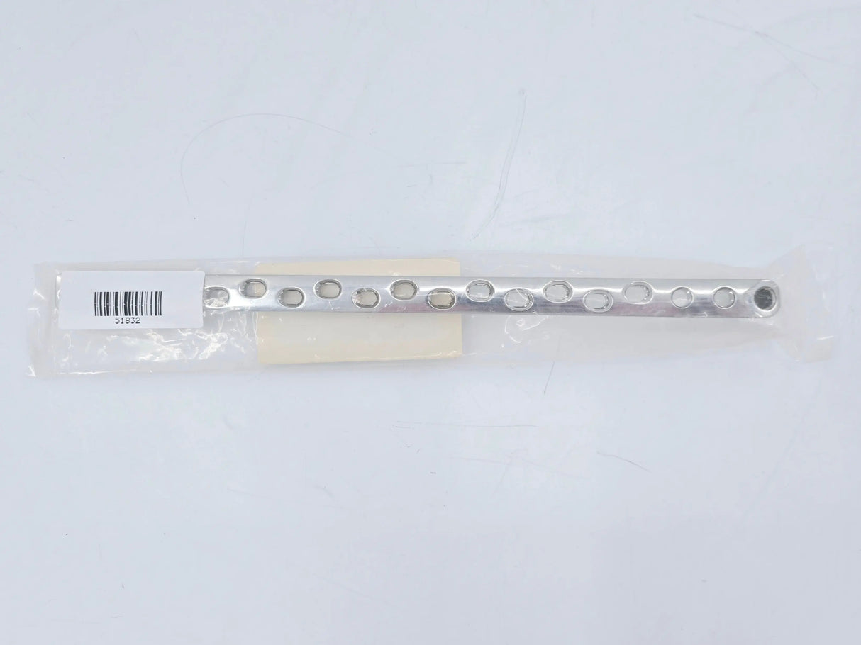 Synthes 281.95 95° DCS Plate 18 Holes/306mm Synthes