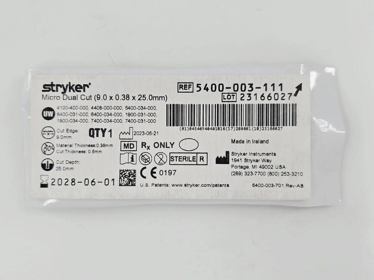 Stryker 5400-003-111 Micro Dual Cut Sagittal Saw Blade (9.0mm x 0.38mm x 25.0mm) Stryker