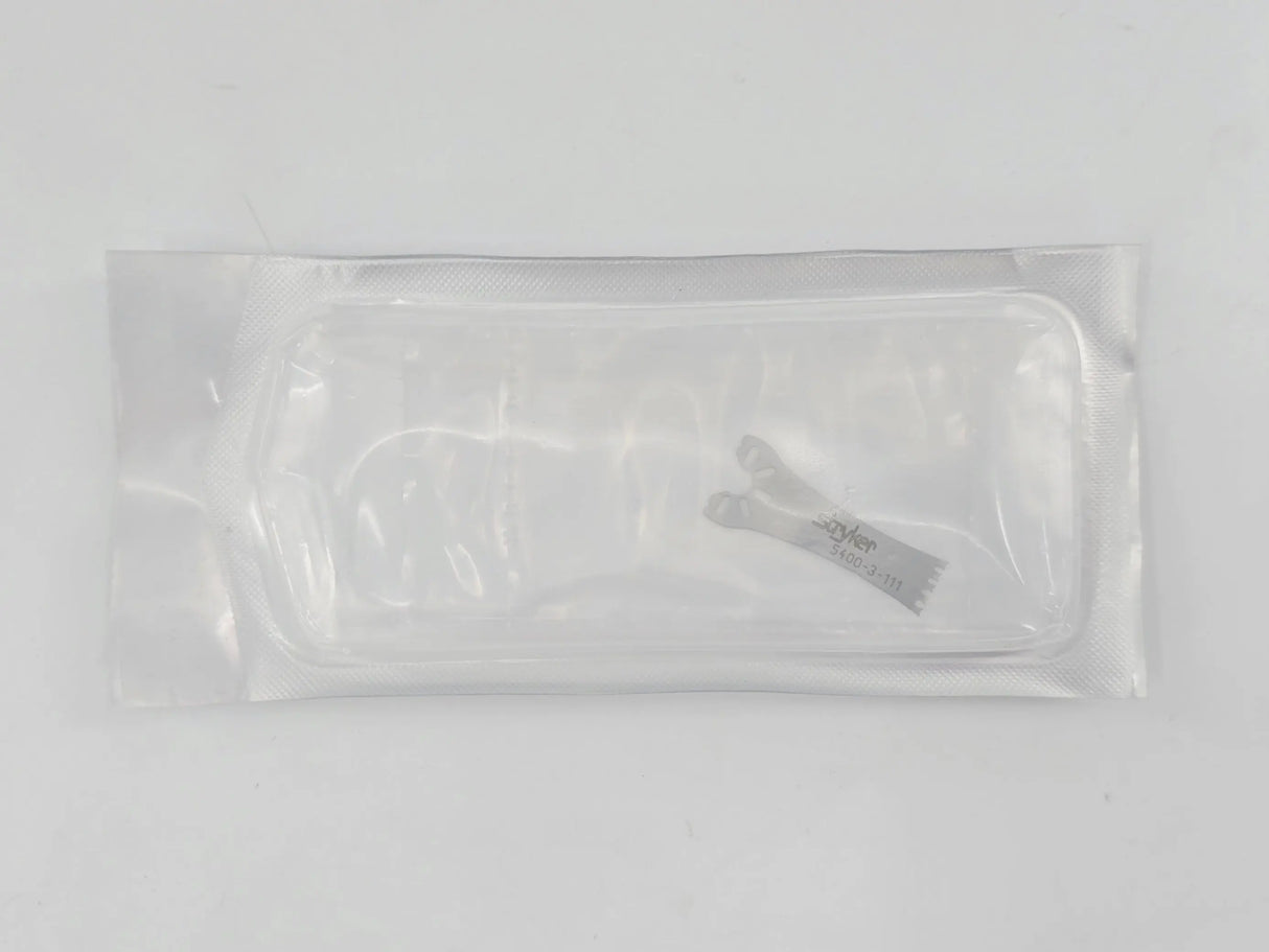 Stryker 5400-003-111 Micro Dual Cut Sagittal Saw Blade (9.0mm x 0.38mm x 25.0mm) Stryker