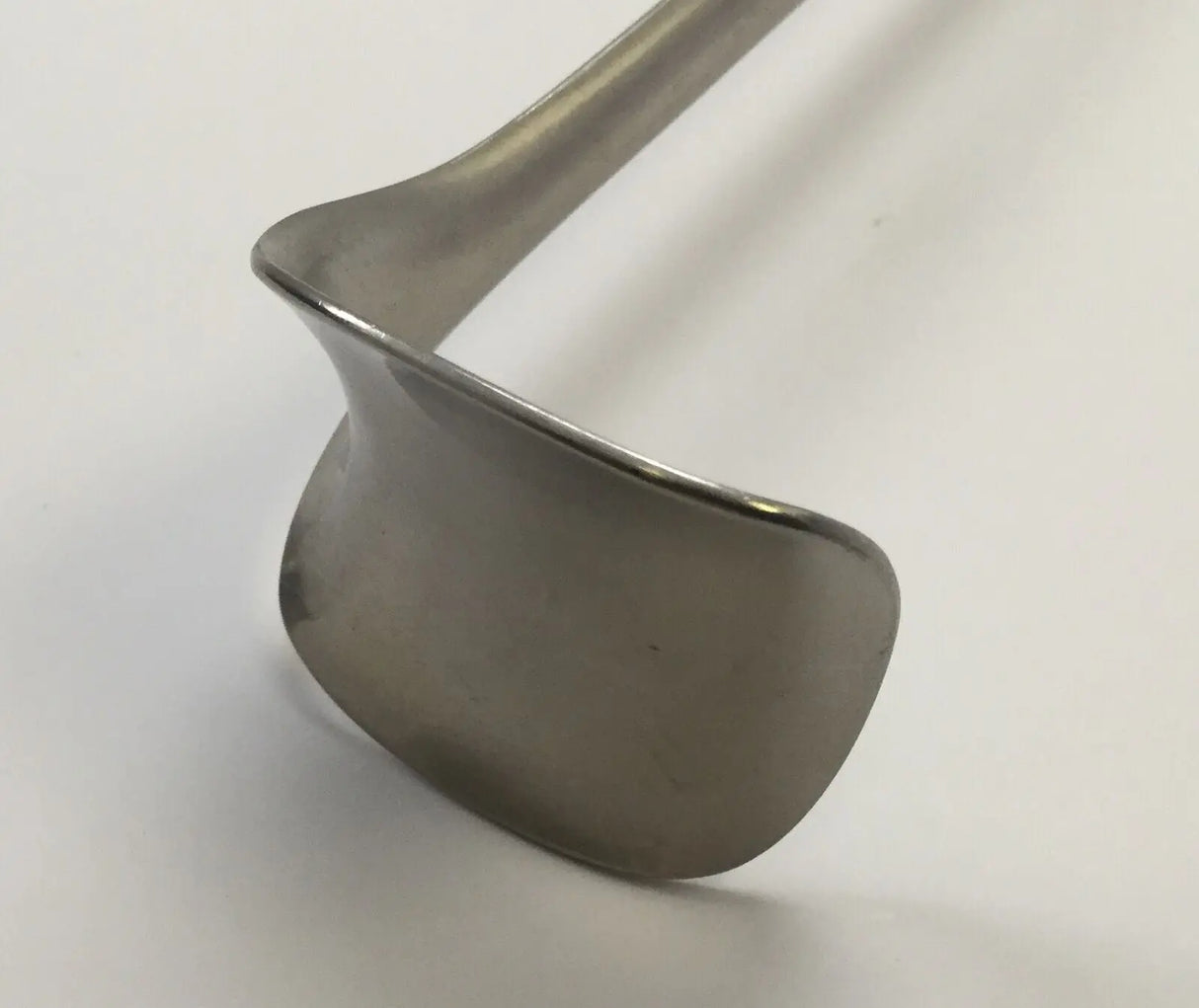 Jarit 201-157 Surgical 1-1/2" x 1-5/8" Hollow Grip Richardson Retractor 9-3/4" Jarit