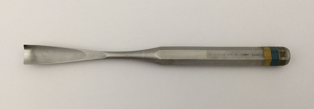 Zimmer 2816-03 19mm Curved Gouge Orthopedic 9-1/4"