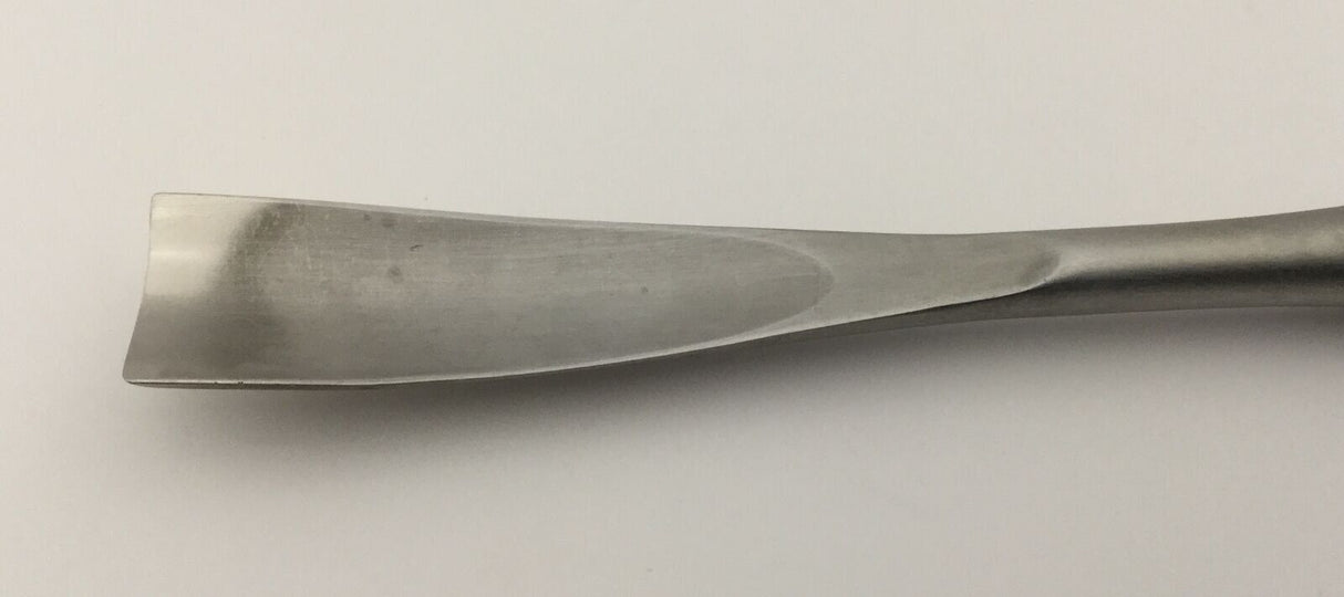 Zimmer 2816-03 19mm Curved Gouge Orthopedic 9-1/4"