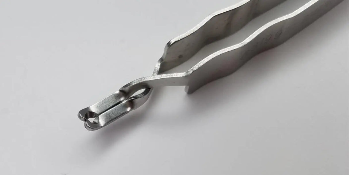 Synthes 319.97 Orthopedic Self Holding Forceps 3-1/2" Synthes