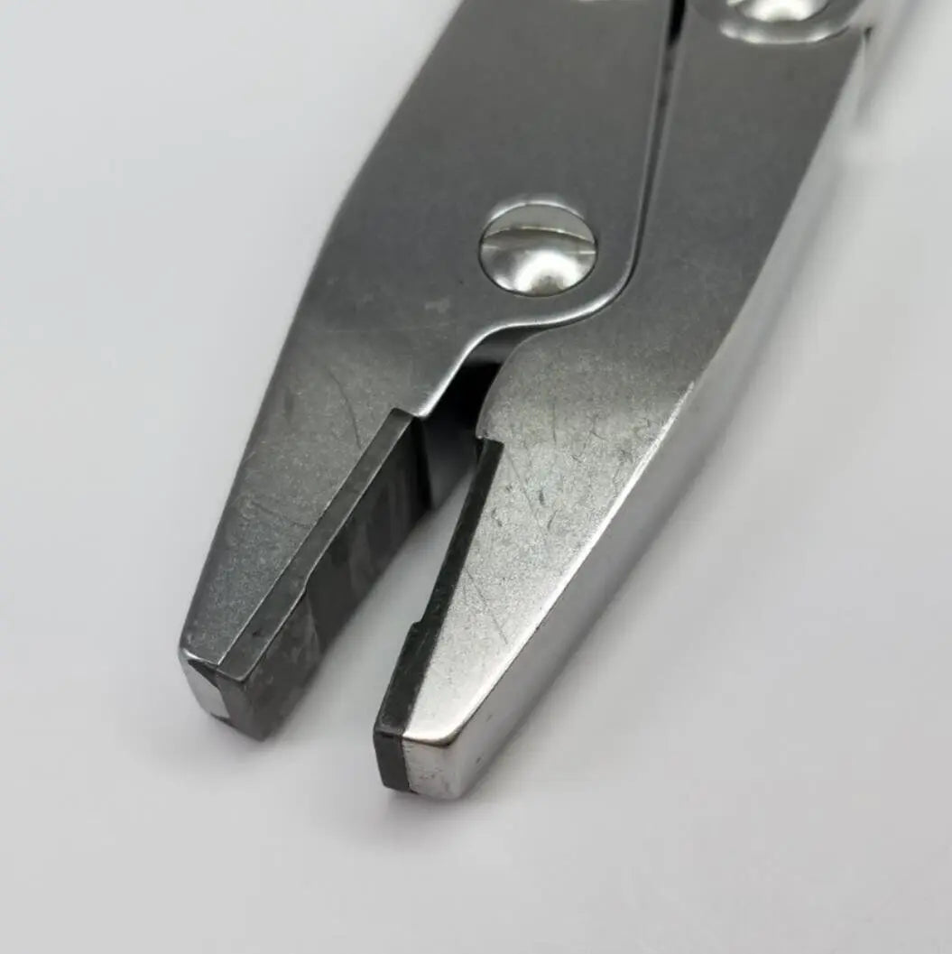 Synthes 329.17 Orthopedic Mandible Bending Pliers with Ratchet 7" Synthes