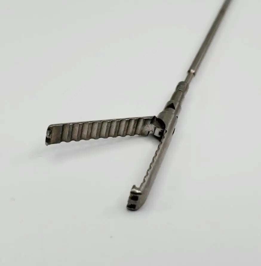 Richard Wolf 8393.489 Retraction Grasper Dissecting Forceps 21" Richard Wolf