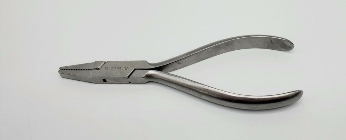 DePuy 2788-00 Flat Nose Pliers 5mm Orthopedic 5-3/4"