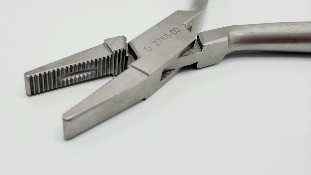 DePuy 2788-00 Flat Nose Pliers 5mm Orthopedic 5-3/4"