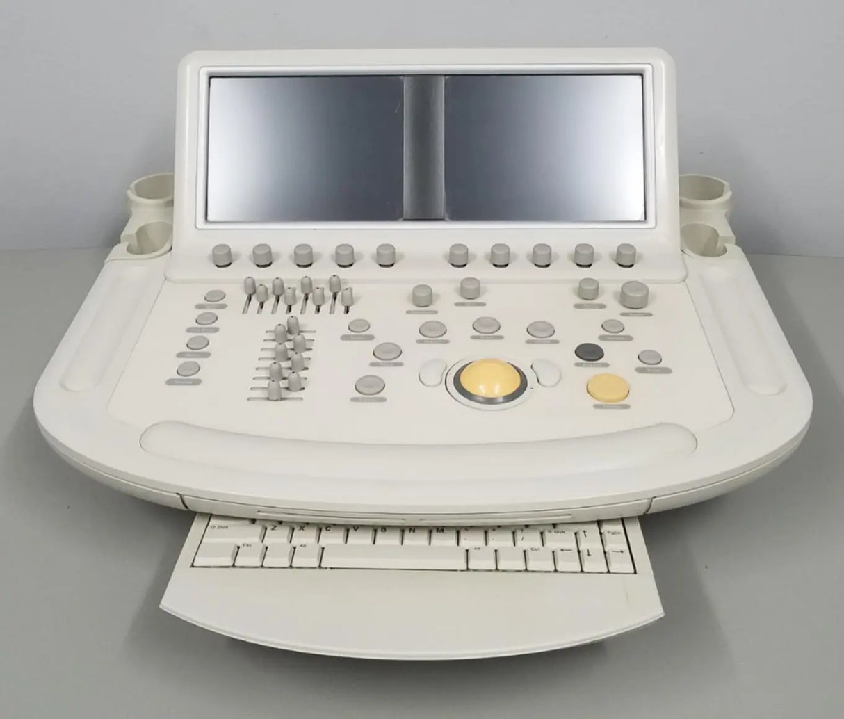 Philips 2009 IE33 F.1 Cart Ultrasound System Display Screen and Keyboard Philips