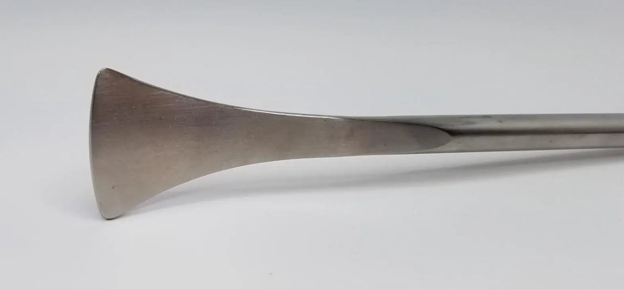 Synthes 389.51 Orthopedic 35mm Curved Retractor 16-1/2" Synthes