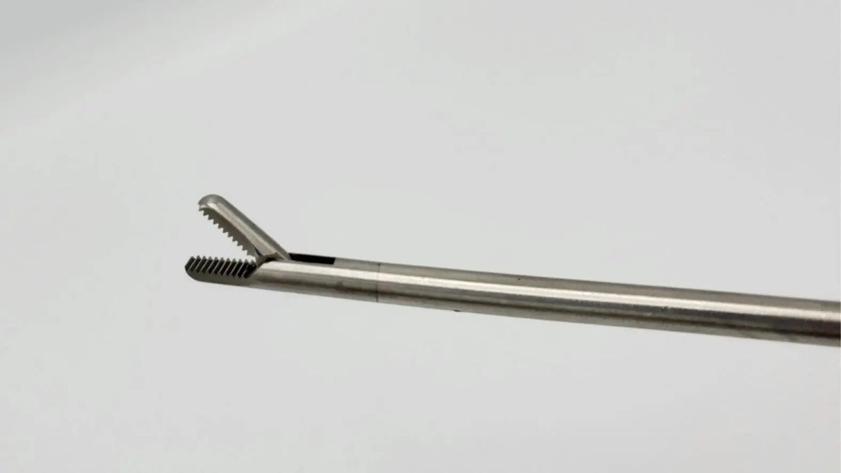 Cabot Medical 004267-901 Grasping Forceps 5mm Laparoscopy 16-1/4" Cabot Medical