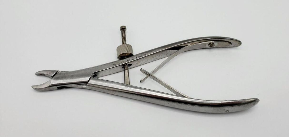 Zimmer 1277-01 Harrington C-Washer Clincher Locking Forceps 6-3/4"