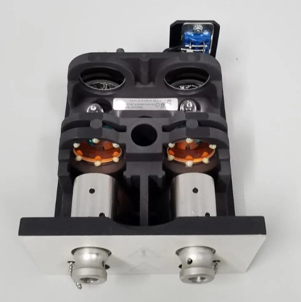 Alcon Accurus 202-1906-501 Rev B Light Source Illuminator Alcon