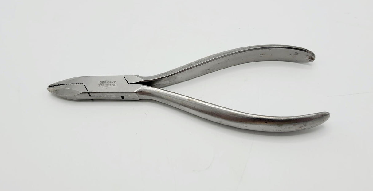 DePuy 2787-00 Flat Nose Pliers Stainless Steel 5mm Orthopedic 6"