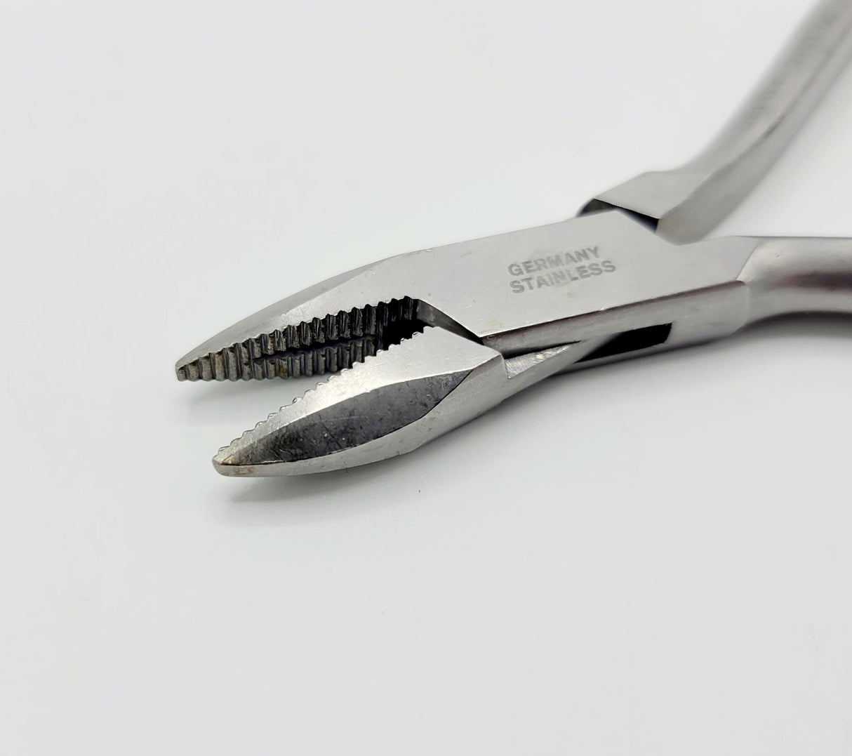 DePuy 2787-00 Flat Nose Pliers Stainless Steel 5mm Orthopedic 6"