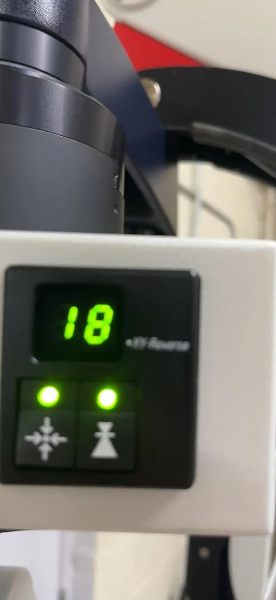 Leica M820 Surgical Microscope - Manufactured 2010 w/ F19 Floor Stand Primis Medical