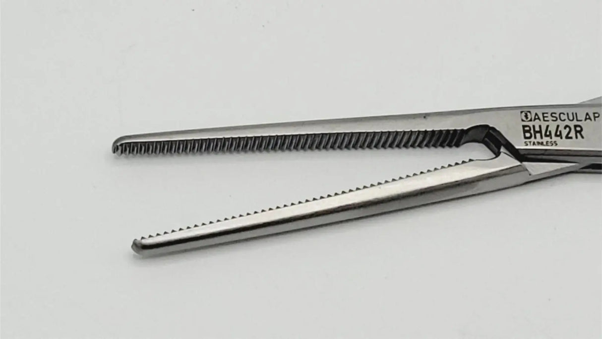Aesculap BH442R Hemostatic Forceps Straight 6-1/4" Excellent Condition Aesculap