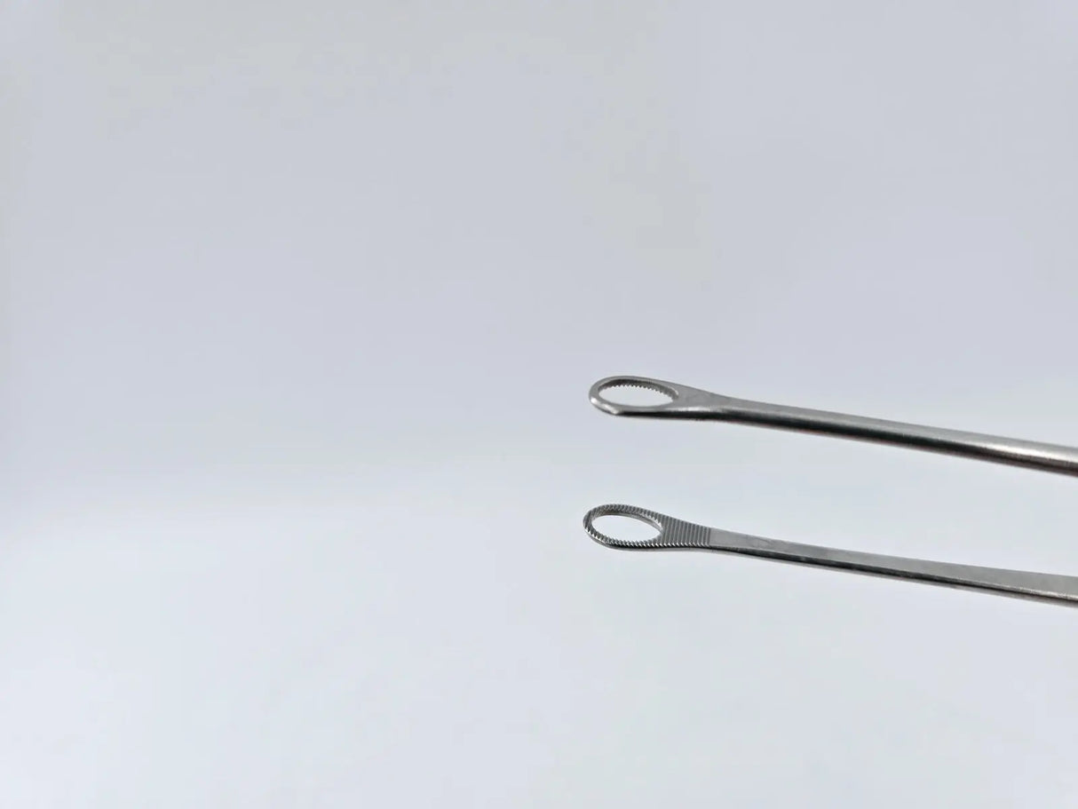 Codman 30-4517 Singley (Tuttle) Intestinal Forceps 9" Codman