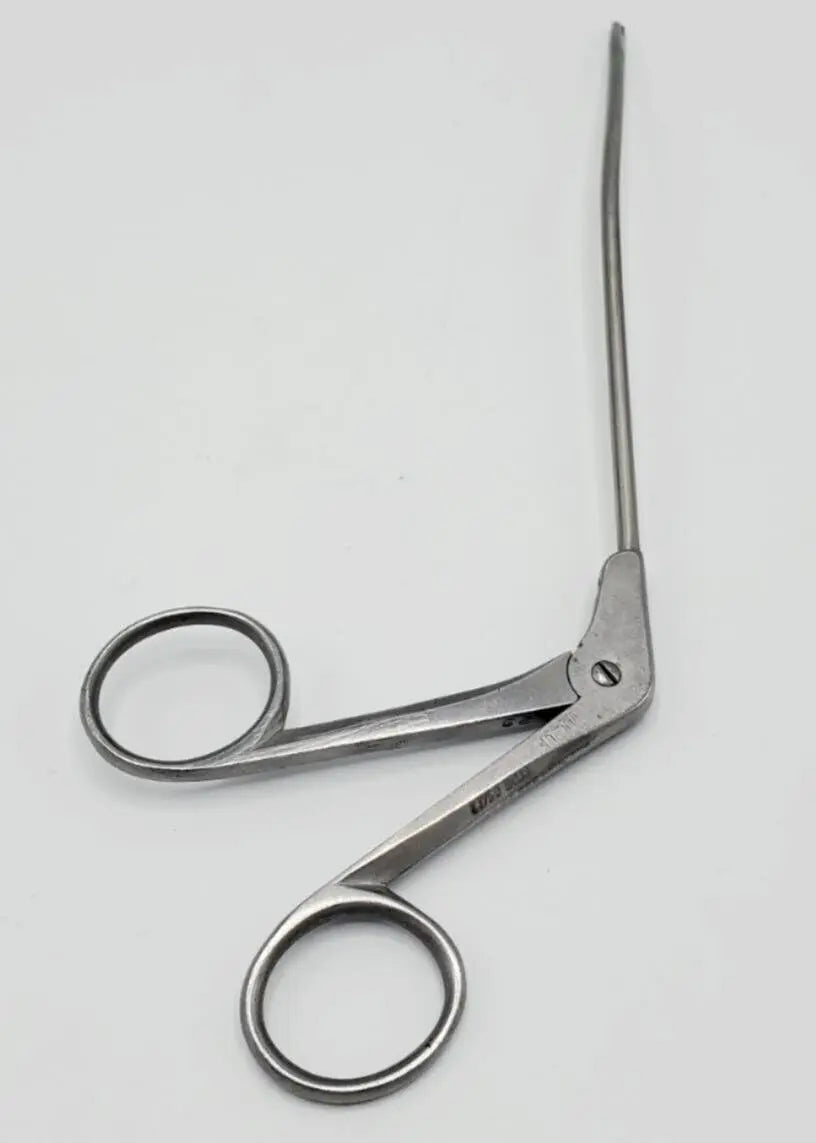 Richard Wolf Punch Arthroscopy 5mm x 2mm Right Curved 8-1/2" R. Wolf