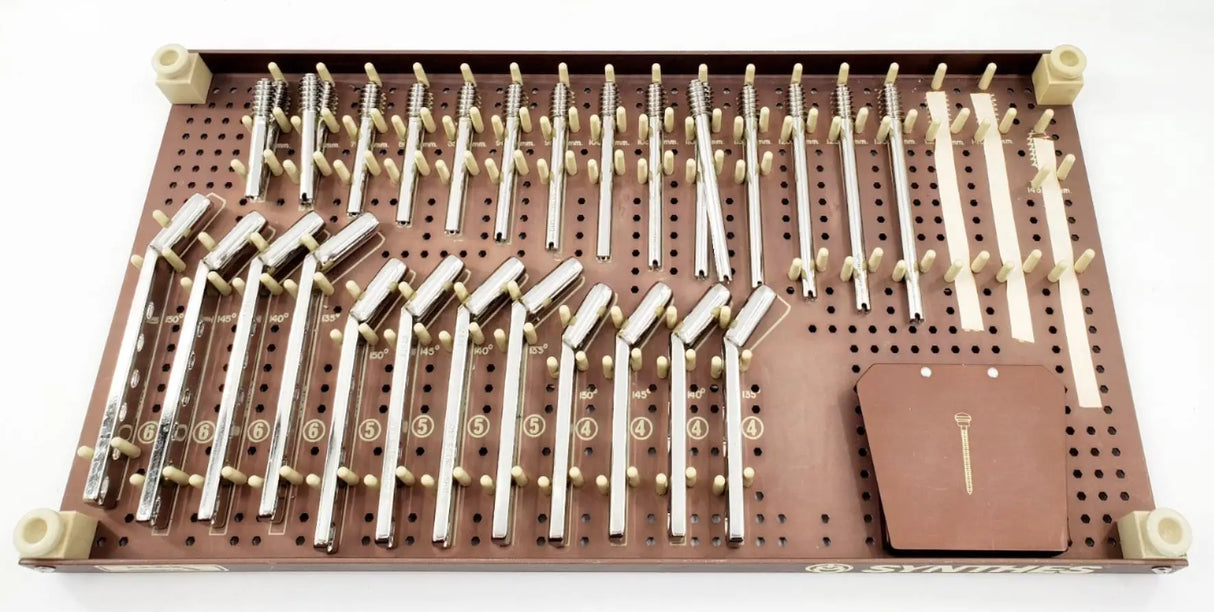 Synthes D.H.S Implants Set Synthes