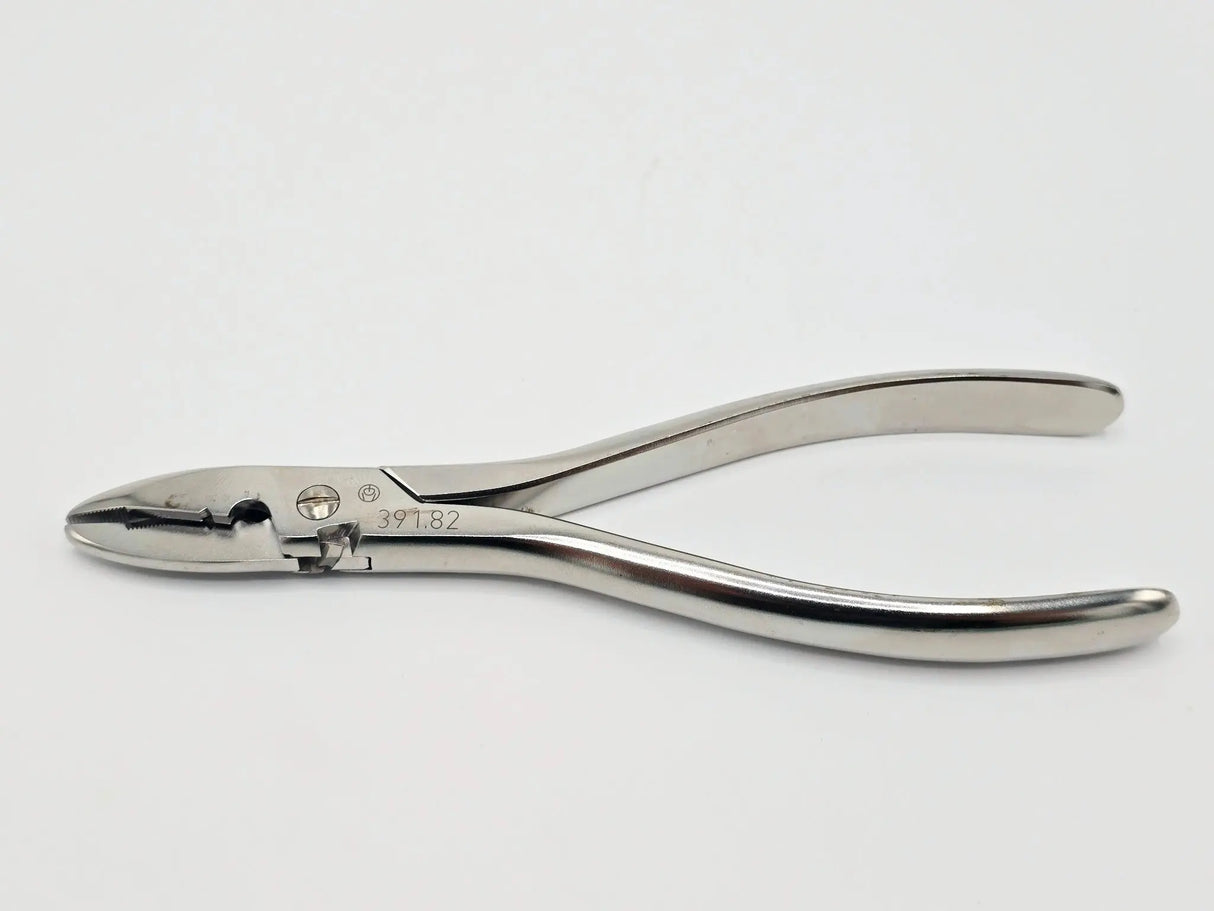 Synthes 391.82 Wire Bending Pliers 160mm Synthes