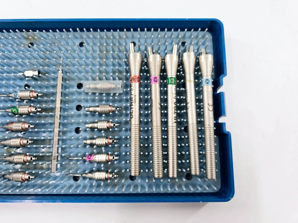 Alcon Ultraflow Handpieces (5) & Assorted Tips 20-Piece Cataracts Set w/ Case Alcon